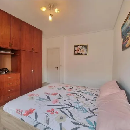 Lea's 2 Apartment *