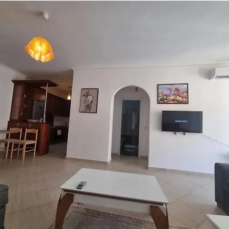 Lea's 2 Sarande