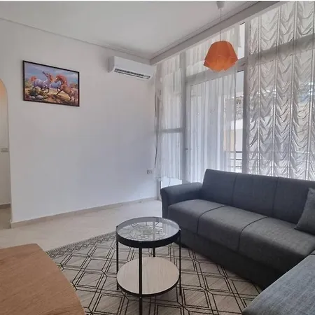 Lea's 2 * Sarandë